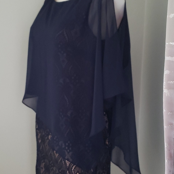 NWT Petite Chiffon Cape Overlay Lace Dress - Picture 3 of 7